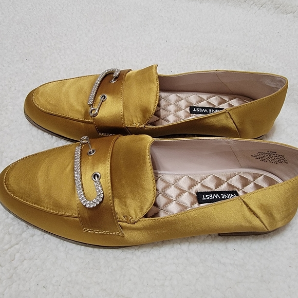 Nine West Gold Satin Flats Size US 9.5 - Picture 3 of 6